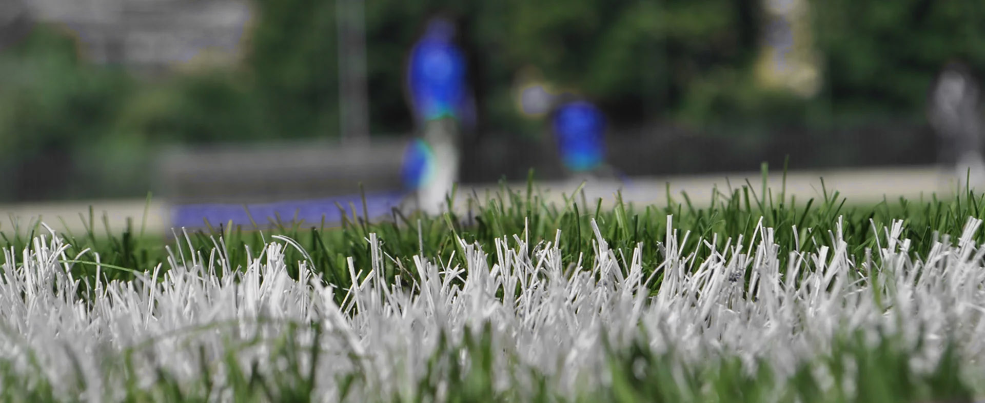 ISM2025_slide blu_4 desk